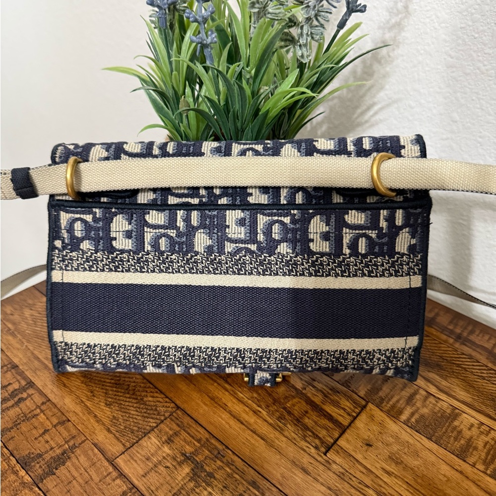 Dior Blue and Cream Belt/Crossbody Bag - Picture 2 of 12